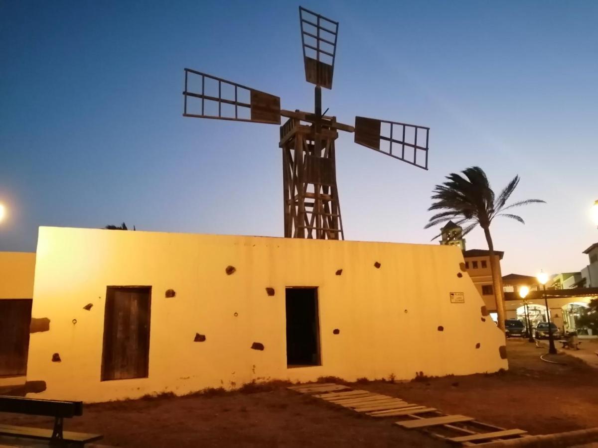 Amarillo Sun Apartment Corralejo Exterior photo